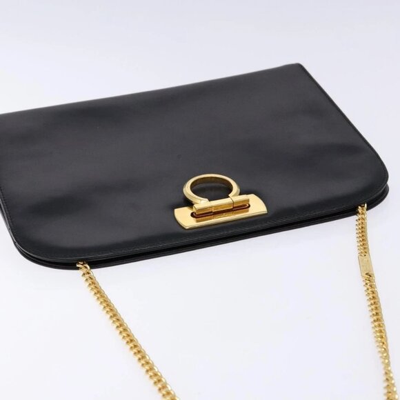 Salvatore Ferragamo Gancini Chain Shoulder Bag Leather Black Gold Auth 134769 - Picture 7 of 16